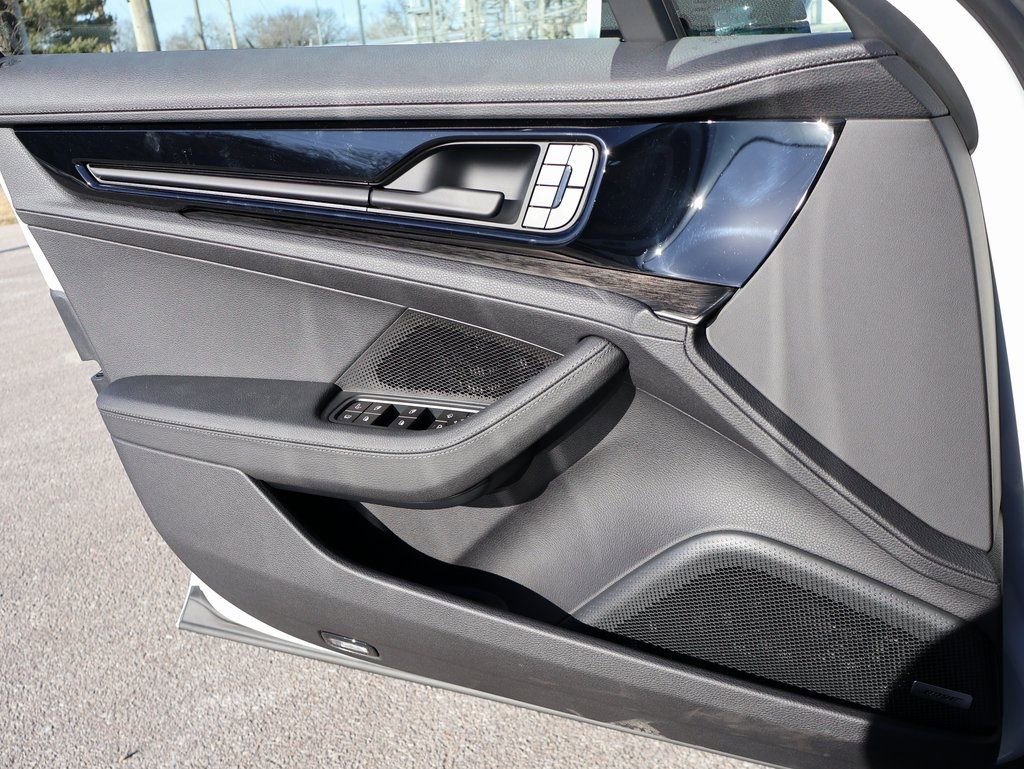 New 2026 Porsche Panamera 4 image 36