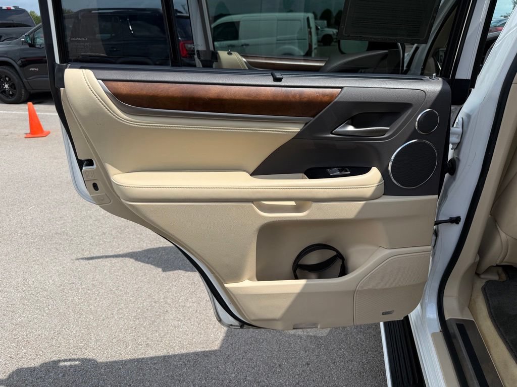 Used 2017 Lexus LX 570 4WD w/ Luxury Package image 13