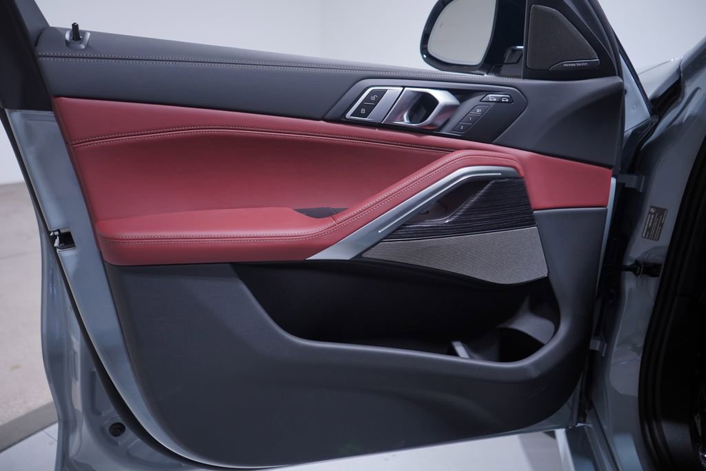 New 2026 BMW X6 xDrive40i w/ Premium Package AWD/4WD image 10