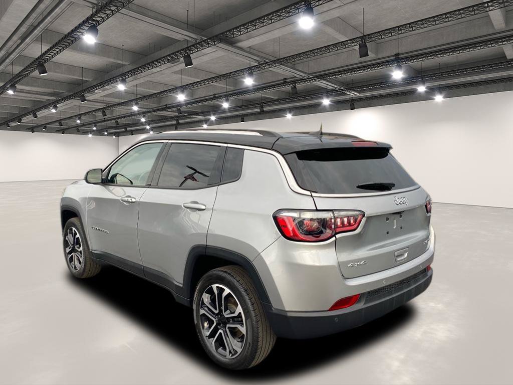 Used 2022 Jeep Compass Limited AWD/4WD image 5