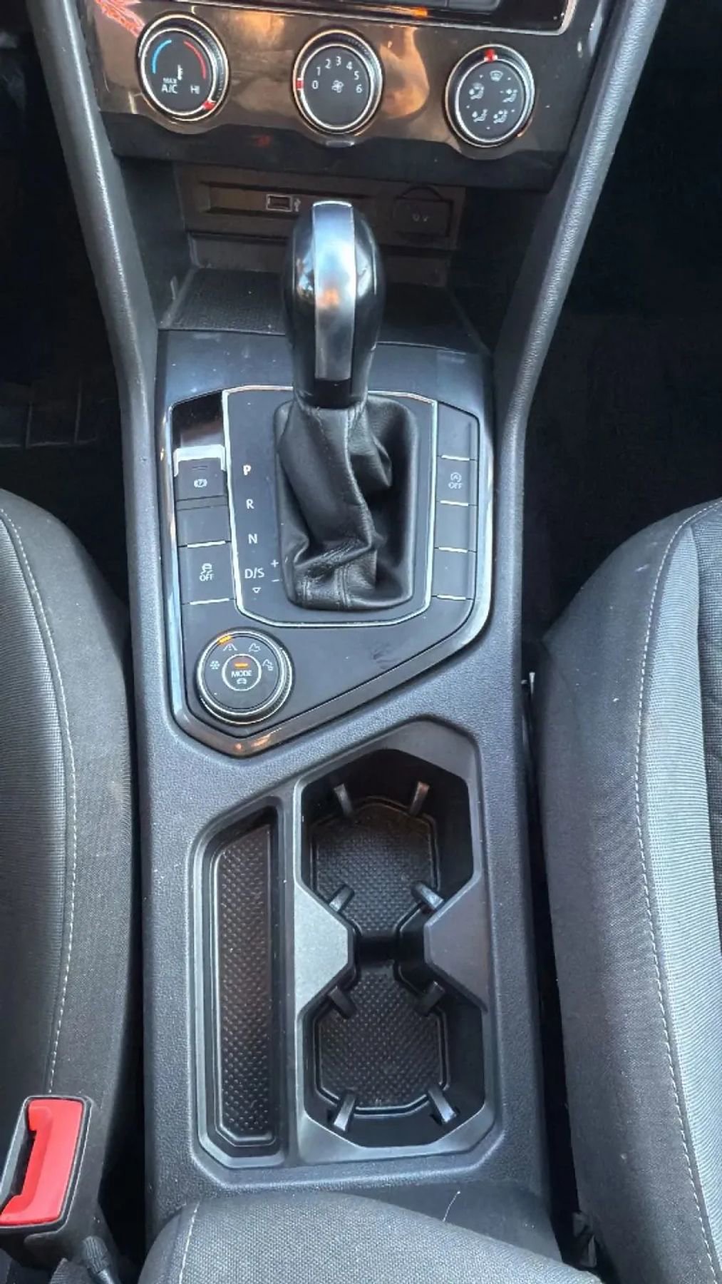 Used 2018 Volkswagen Tiguan S AWD/4WD image 20