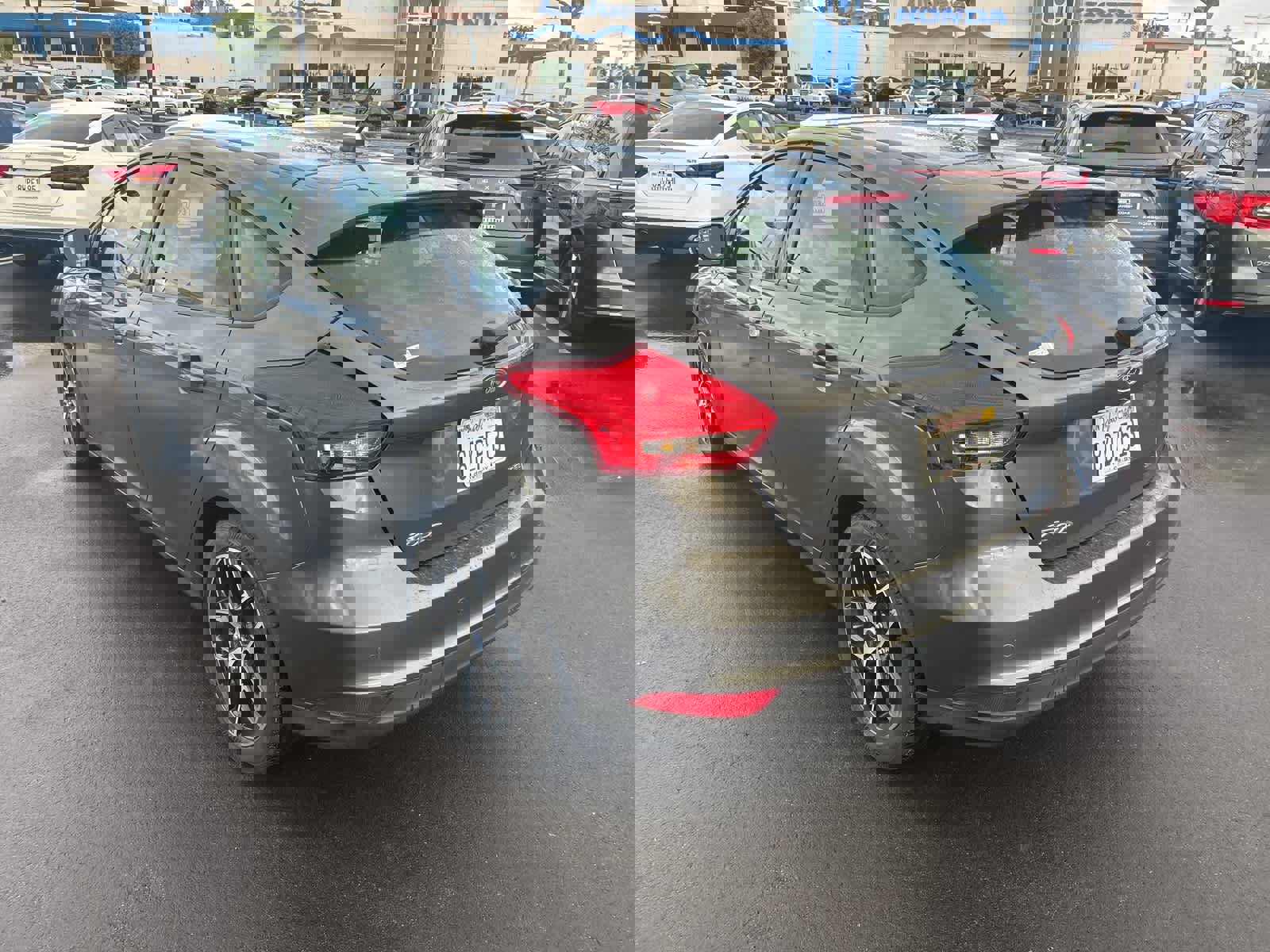 Used 2018 Ford Focus SEL image 5