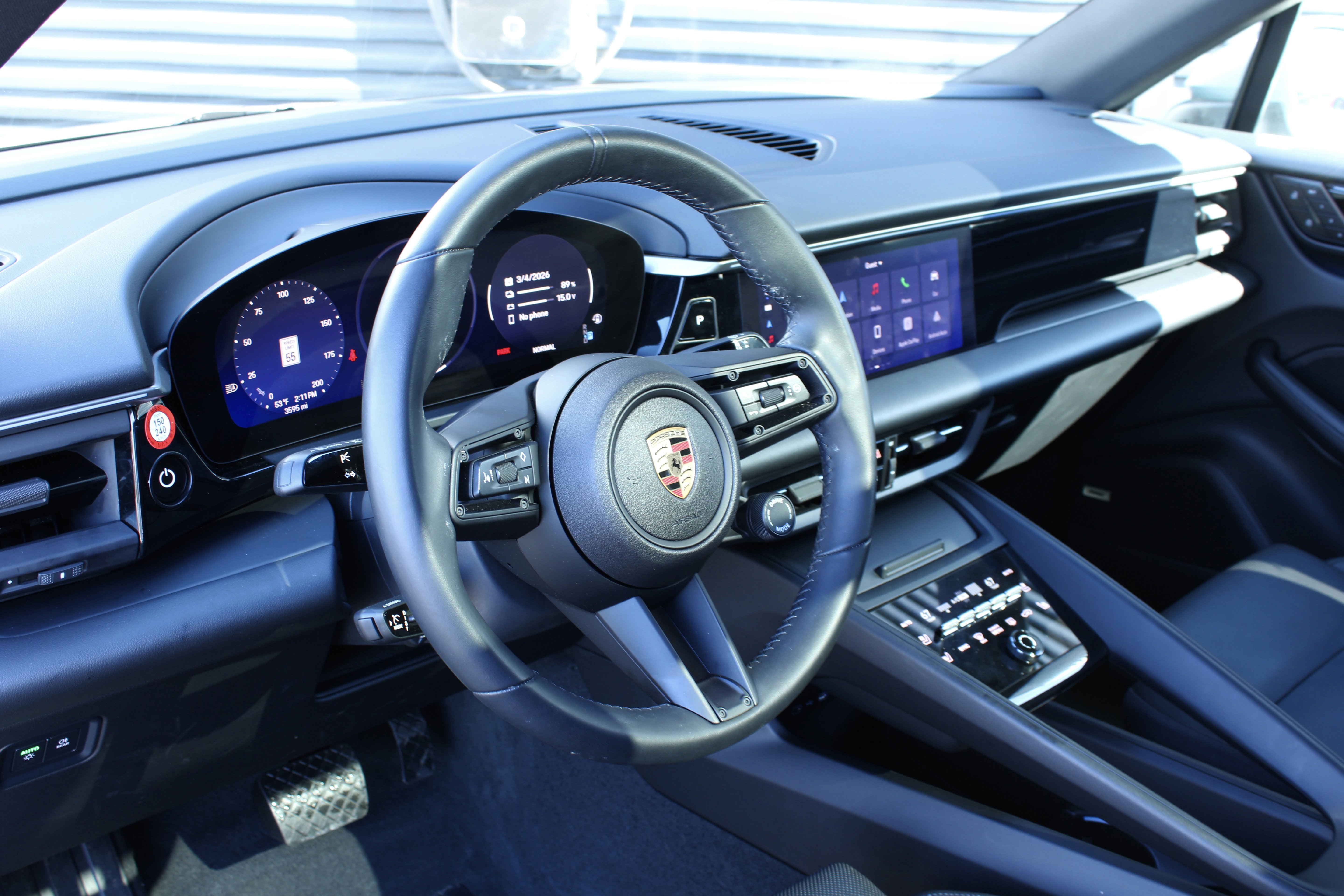 Certified 2024 Porsche Macan 4 Electric image 4