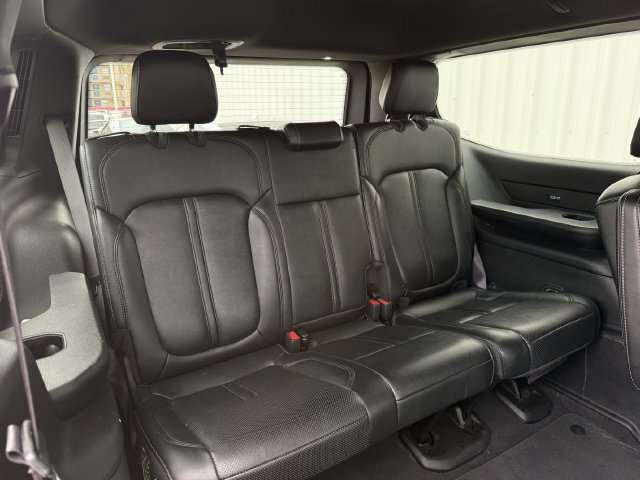 Used 2024 Jeep Wagoneer Series II RWD image 31