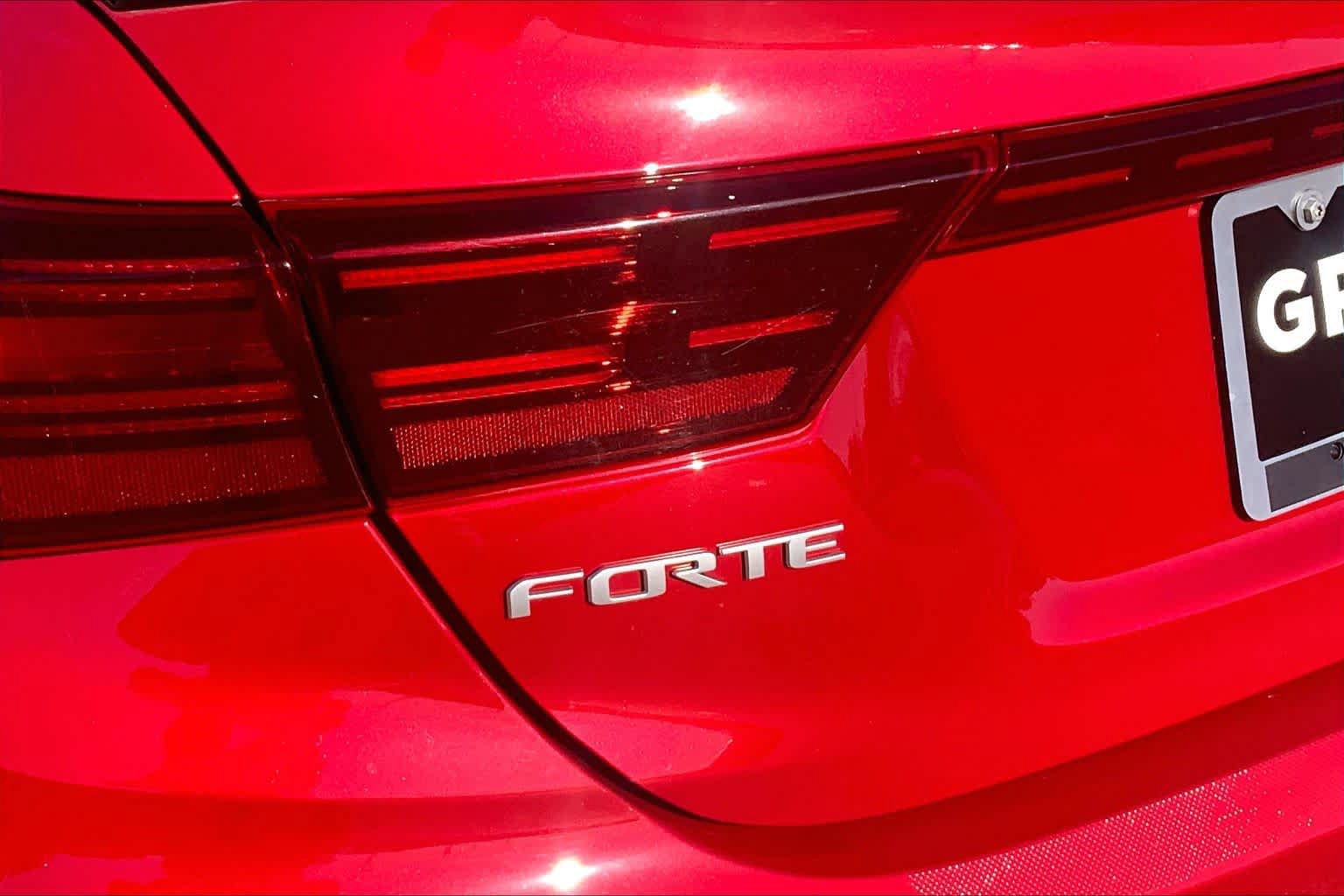 Used 2023 Kia Forte GT w/ GT2 Package FWD image 10