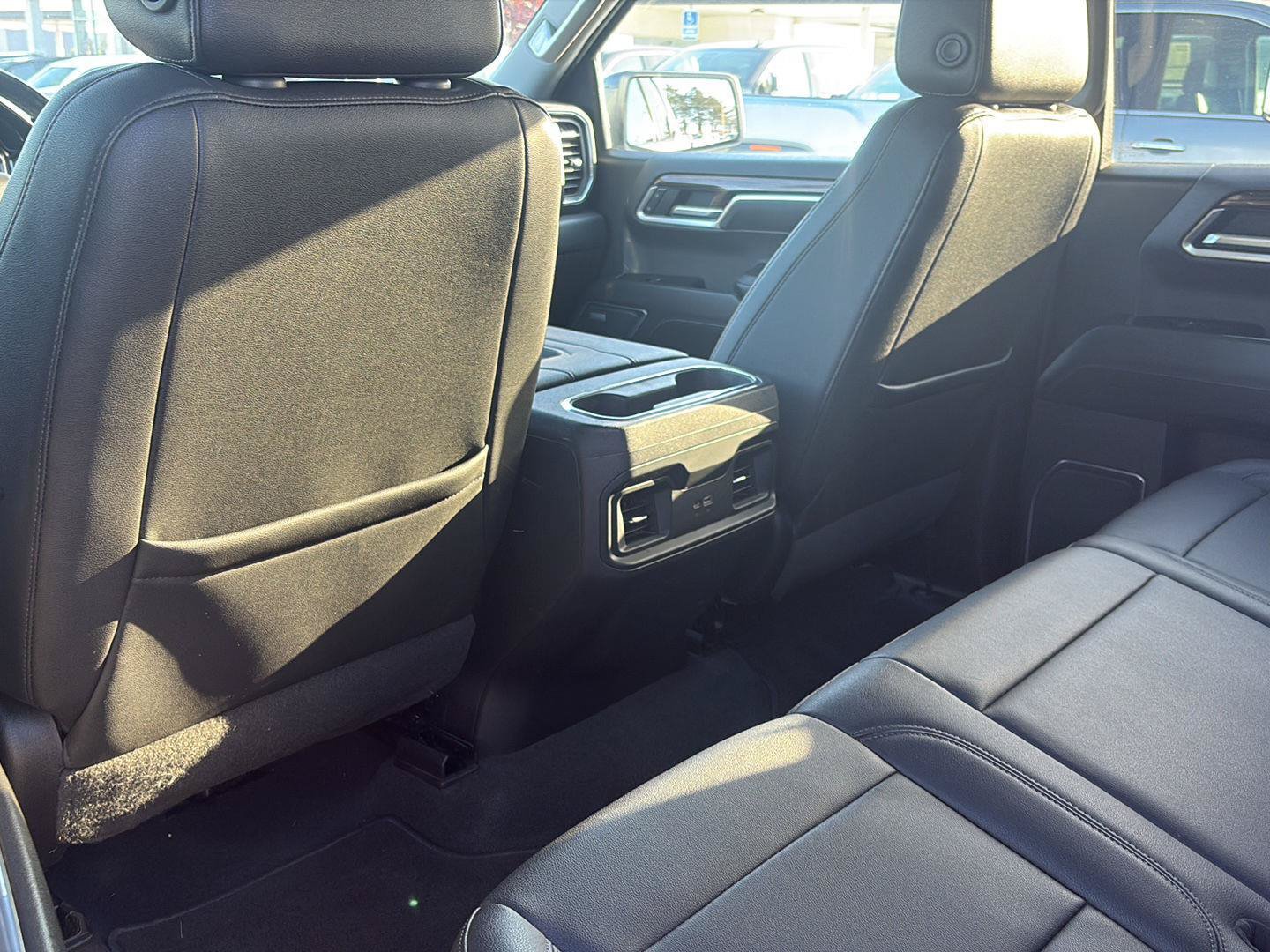Used 2022 Chevrolet Silverado 1500 LT Trail Boss w/ Convenience Package II AWD/4WD image 30