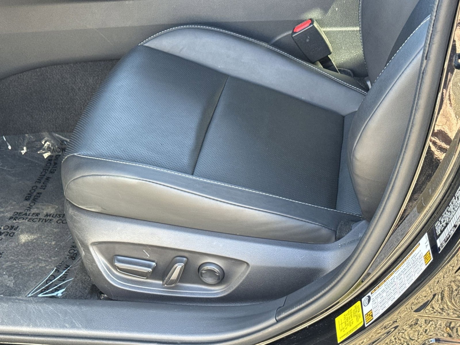 Used 2024 Toyota Prius XLE image 18