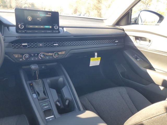Used 2025 Honda Accord SE image 9