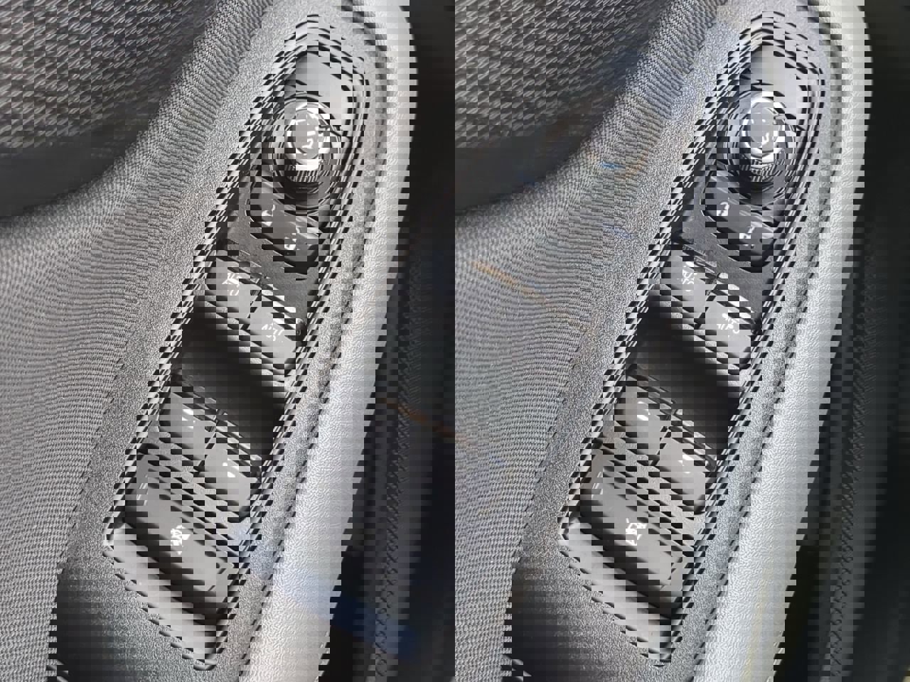 Used 2024 Subaru Outback Premium image 21