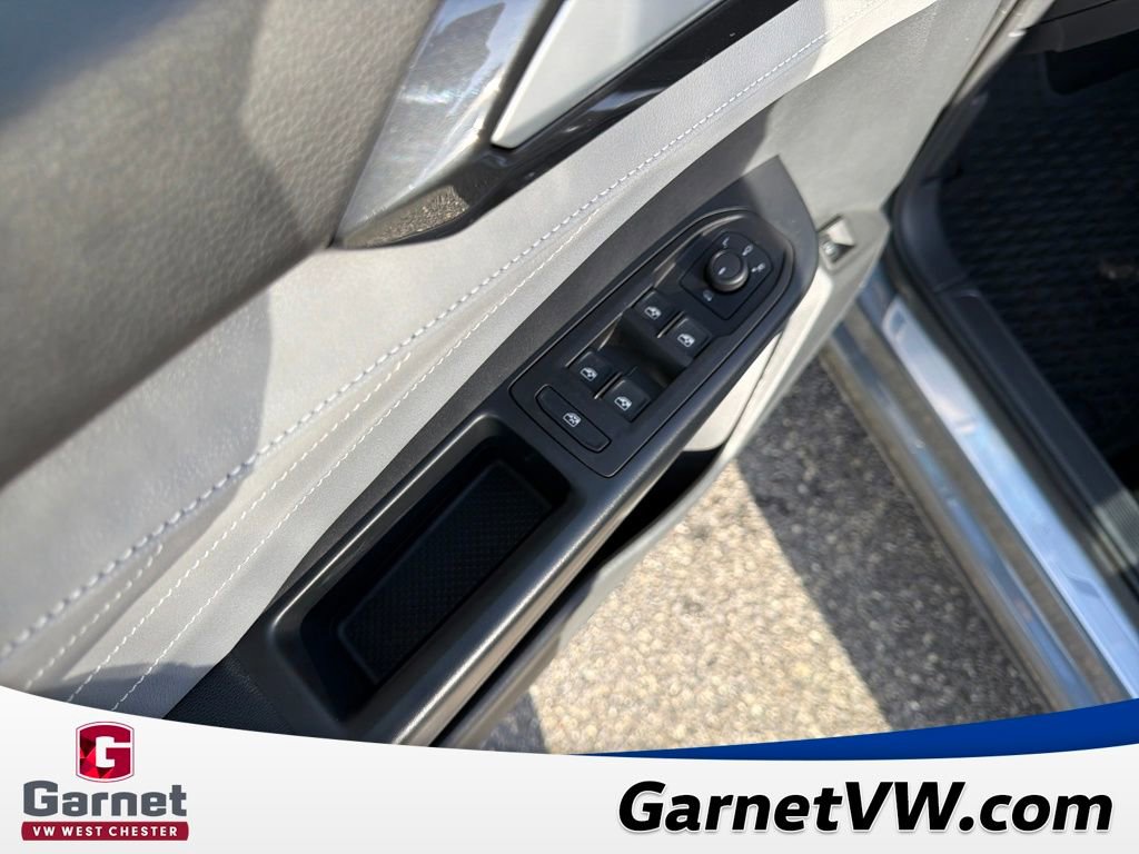 Certified 2024 Volkswagen Taos SEL image 12
