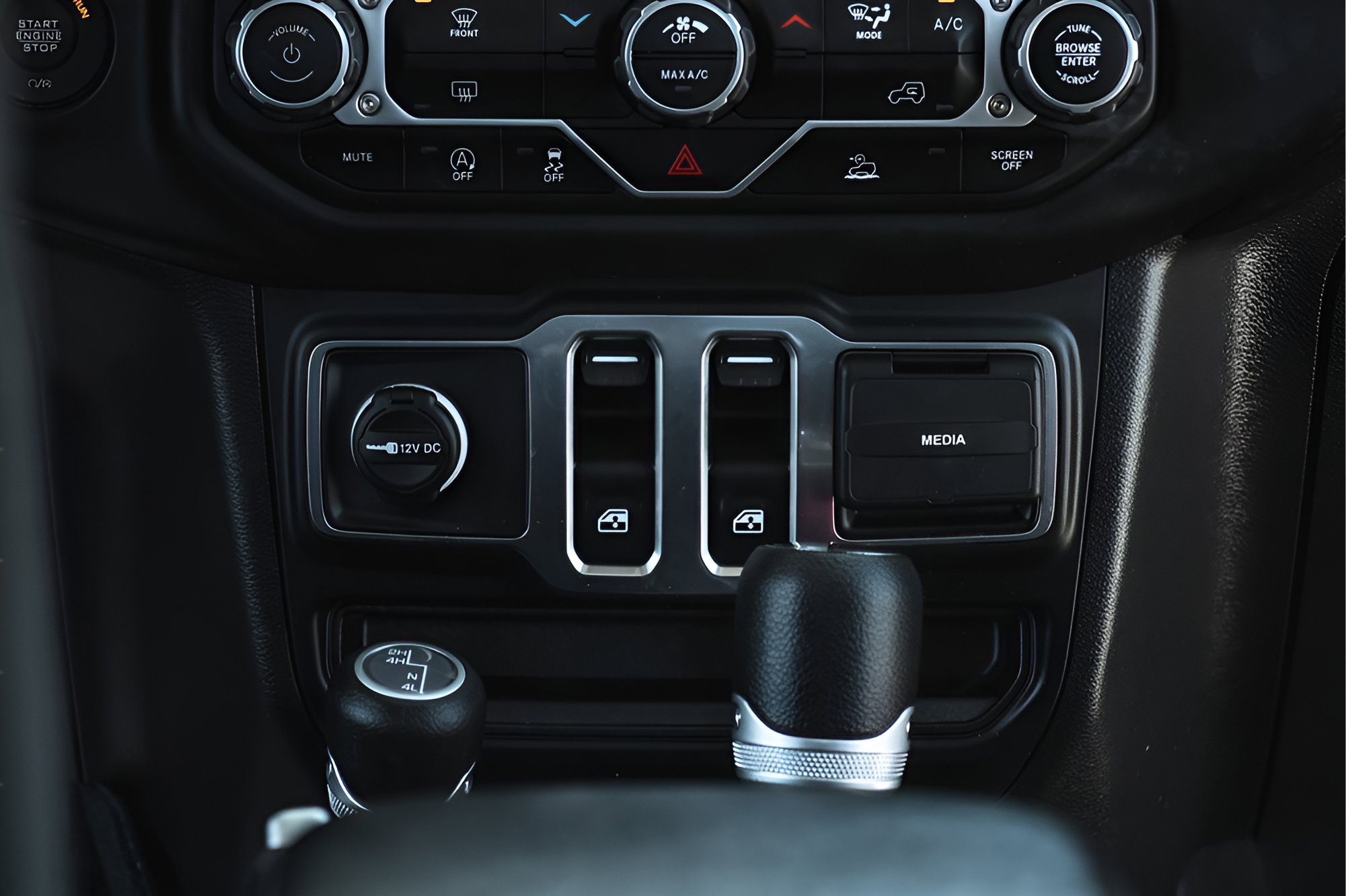Used 2023 Jeep Wrangler Sport AWD/4WD image 27
