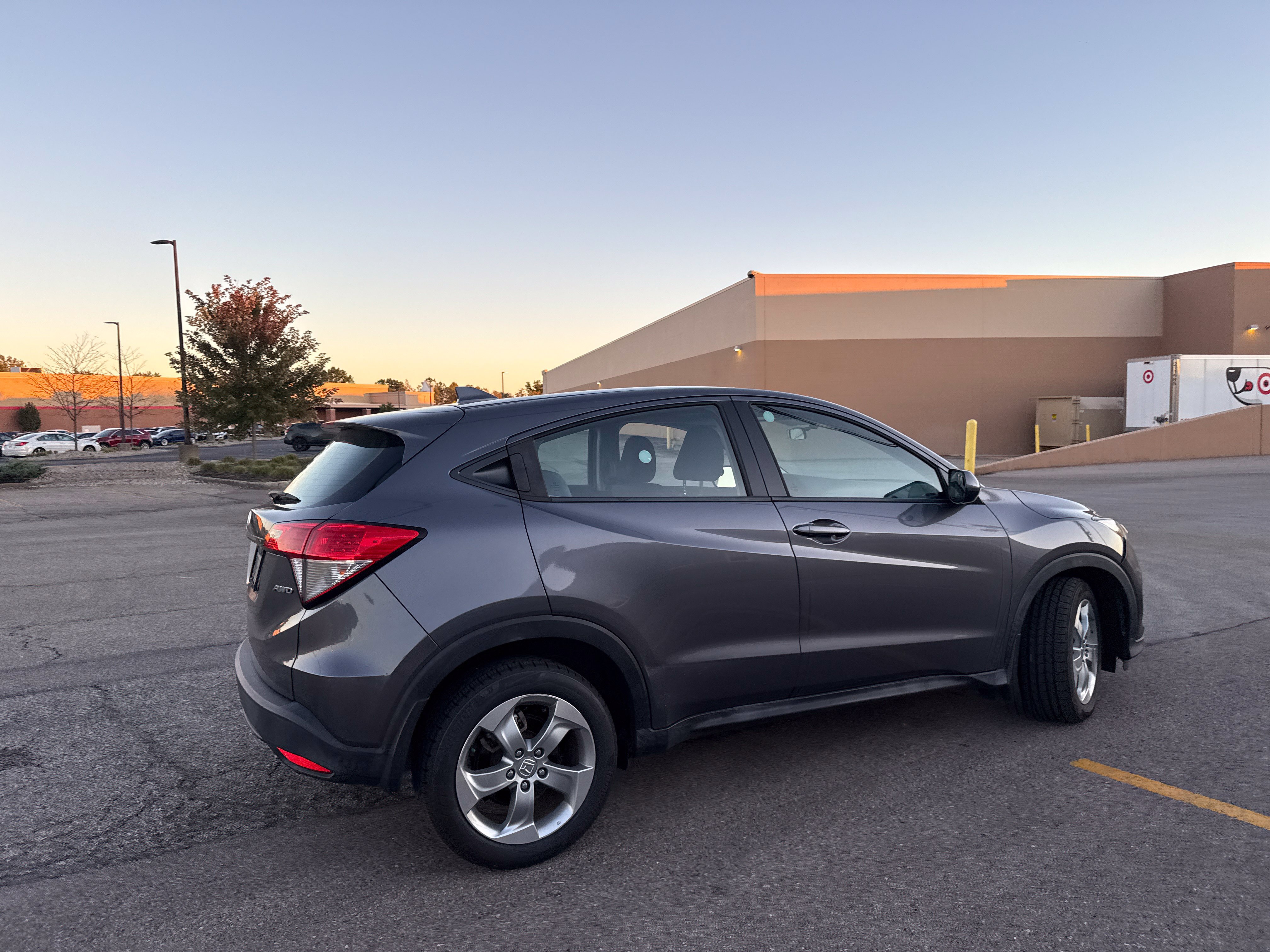 Used 2019 Honda HR-V LX image 25