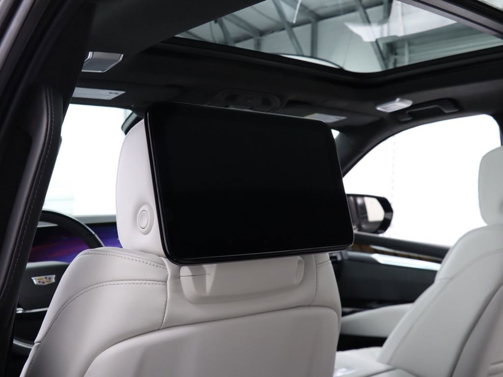Used 2026 Cadillac Escalade Platinum Sport image 43
