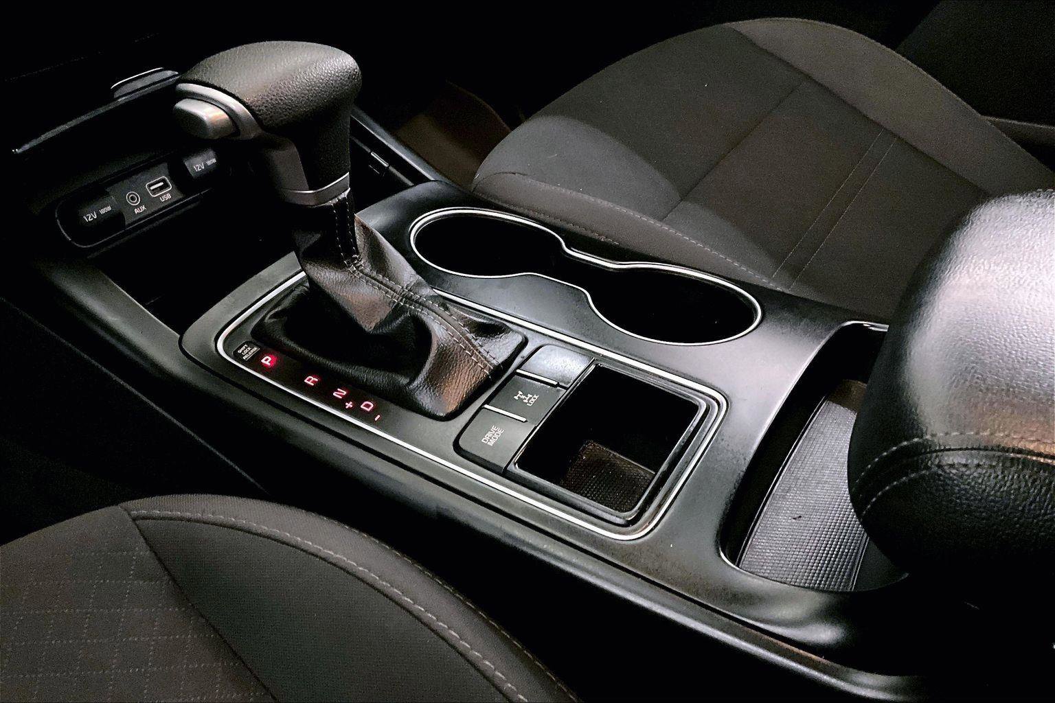 Used 2020 Kia Sorento AWD V6 image 17