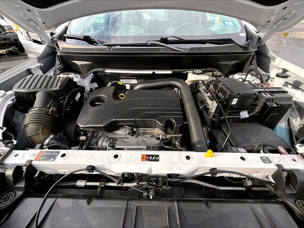 Used 2023 GMC Terrain SLE w/ Driver Convenience Package image 10