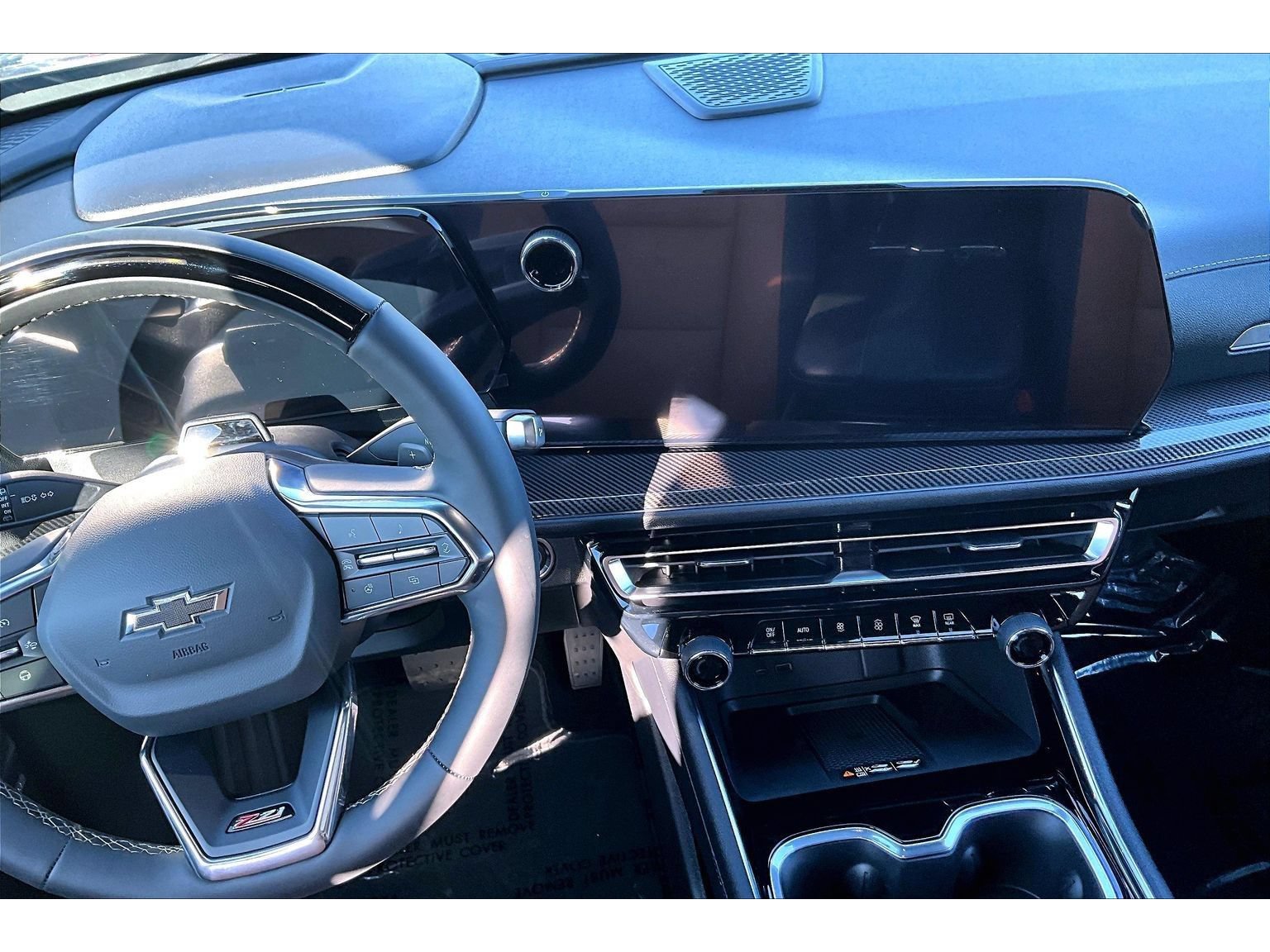 New 2027 Chevrolet Traverse Z71 w/ Enhanced Driving Package AWD/4WD image 6