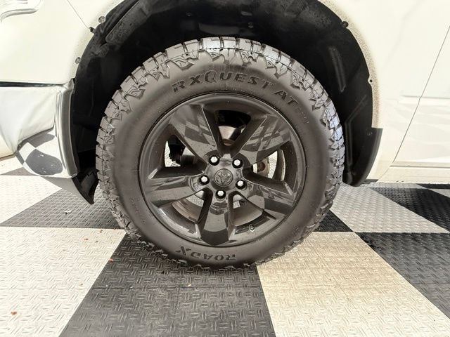 Used 2023 RAM 1500 Classic SLT AWD/4WD image 9