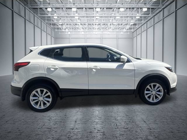 Used 2017 Nissan Rogue Sport S w/ S Appearance Package AWD/4WD image 6