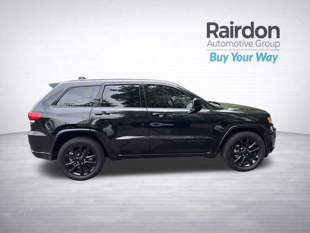 Used 2018 Jeep Grand Cherokee Altitude RWD image 9
