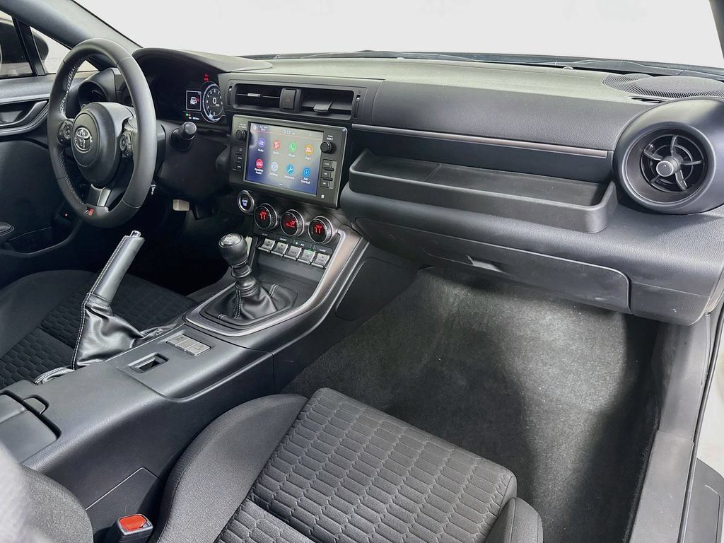 Used 2024 Toyota GR86 RWD image 33