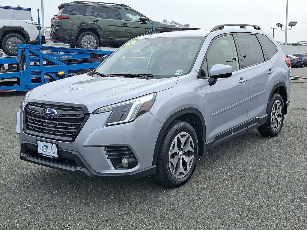 Used 2023 Subaru Forester Premium image 6