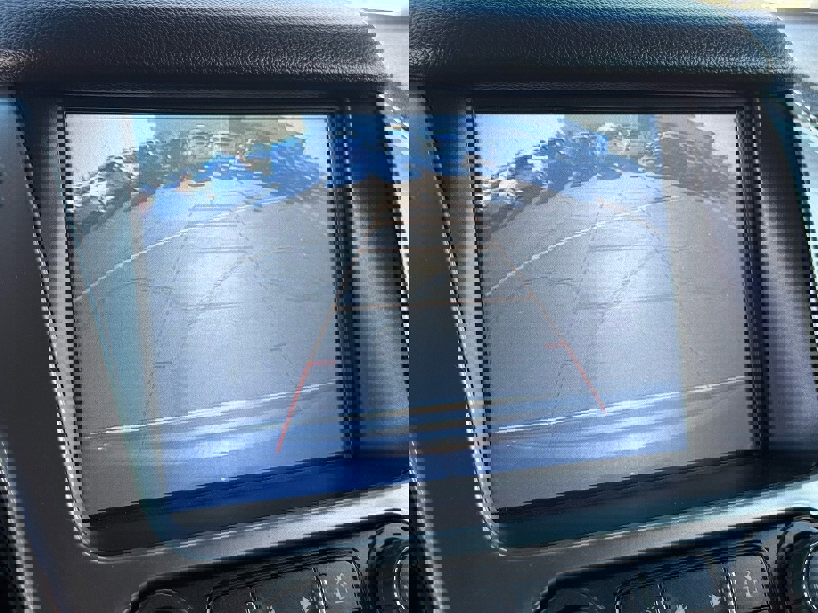 Used 2018 Chevrolet Suburban Premier image 23