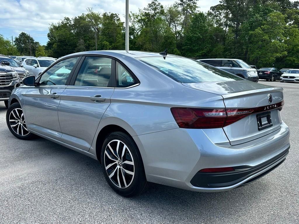 New 2026 Volkswagen Jetta SE FWD image 4