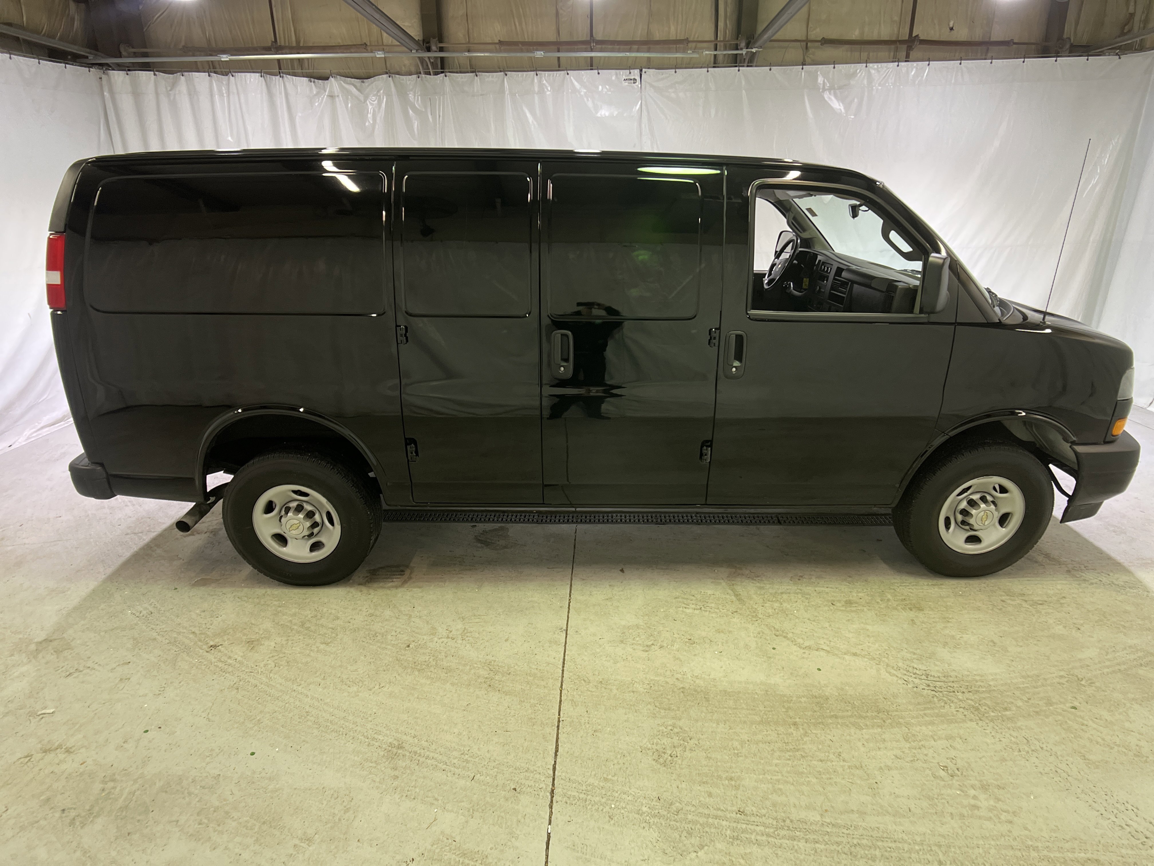 Certified 2023 Chevrolet Express 3500 w/ Driver Convenience Package image 12