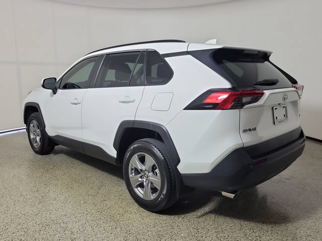 Used 2025 Toyota RAV4 XLE FWD image 7
