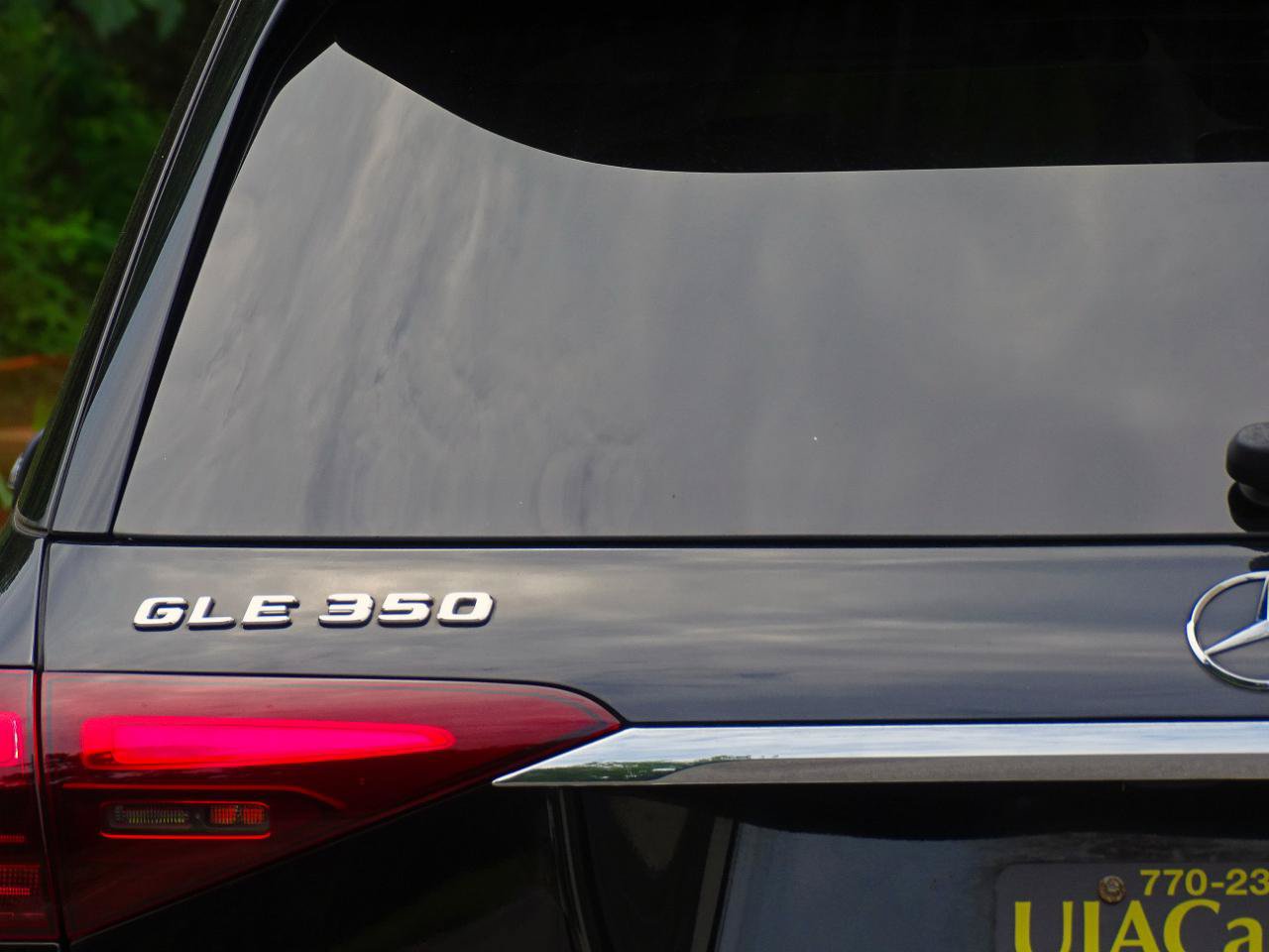 Used 2024 Mercedes-Benz GLE 350 4MATIC w/ 3rd Row Seat Package image 11