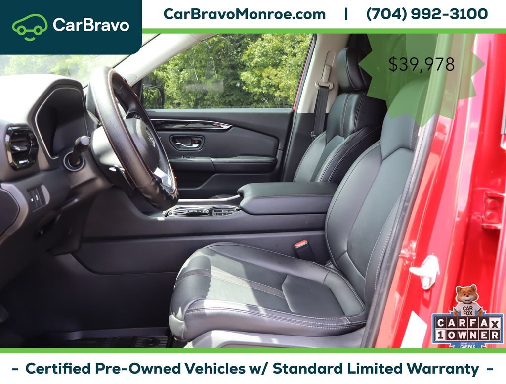 Used 2024 Honda Pilot Touring image 13