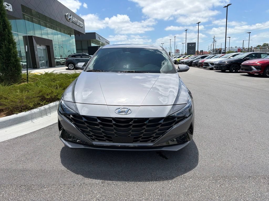 Certified 2023 Hyundai Elantra Limited w/ Cargo Package FWD image 2