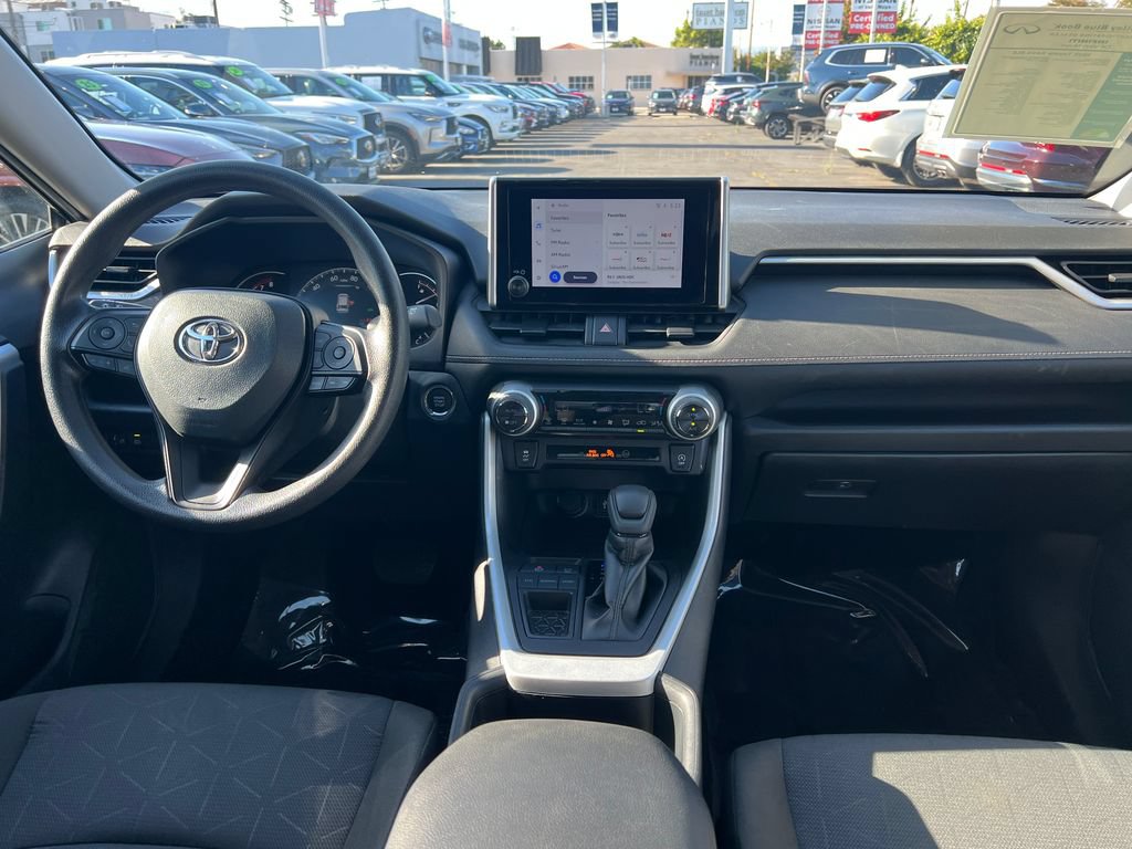 Used 2025 Toyota RAV4 XLE FWD image 21