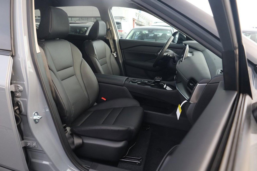 New 2026 Nissan Rogue SV image 26