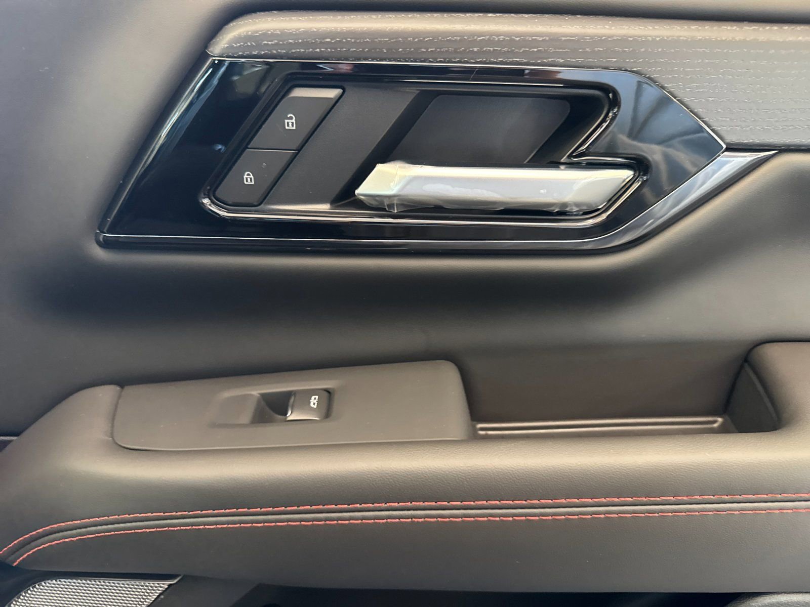New 2026 GMC Yukon AT4 Ultimate AWD/4WD image 20