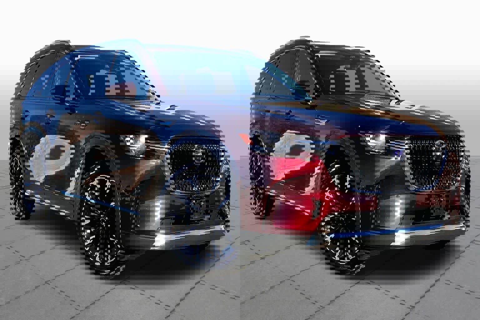 Used 2024 MAZDA CX-90 Plug-In Hybrid w/ Premium Pkg image 3