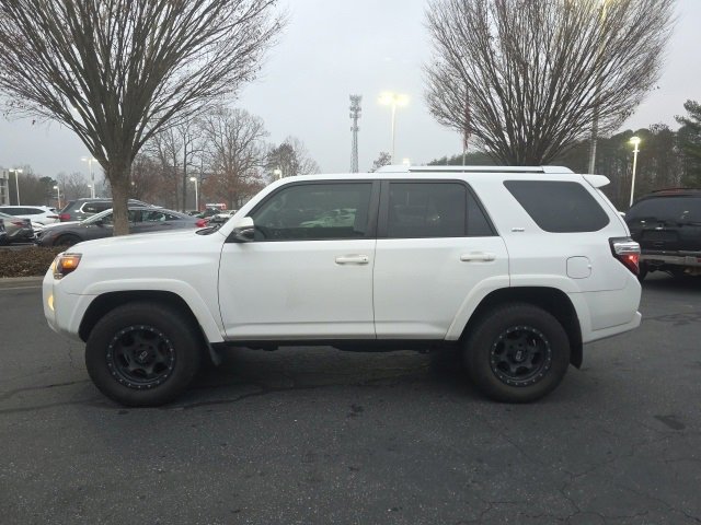 Used 2016 Toyota 4Runner SR5 image 7