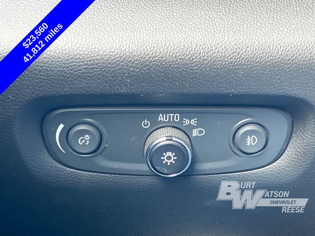 Used 2020 Chevrolet Traverse LT FWD image 28