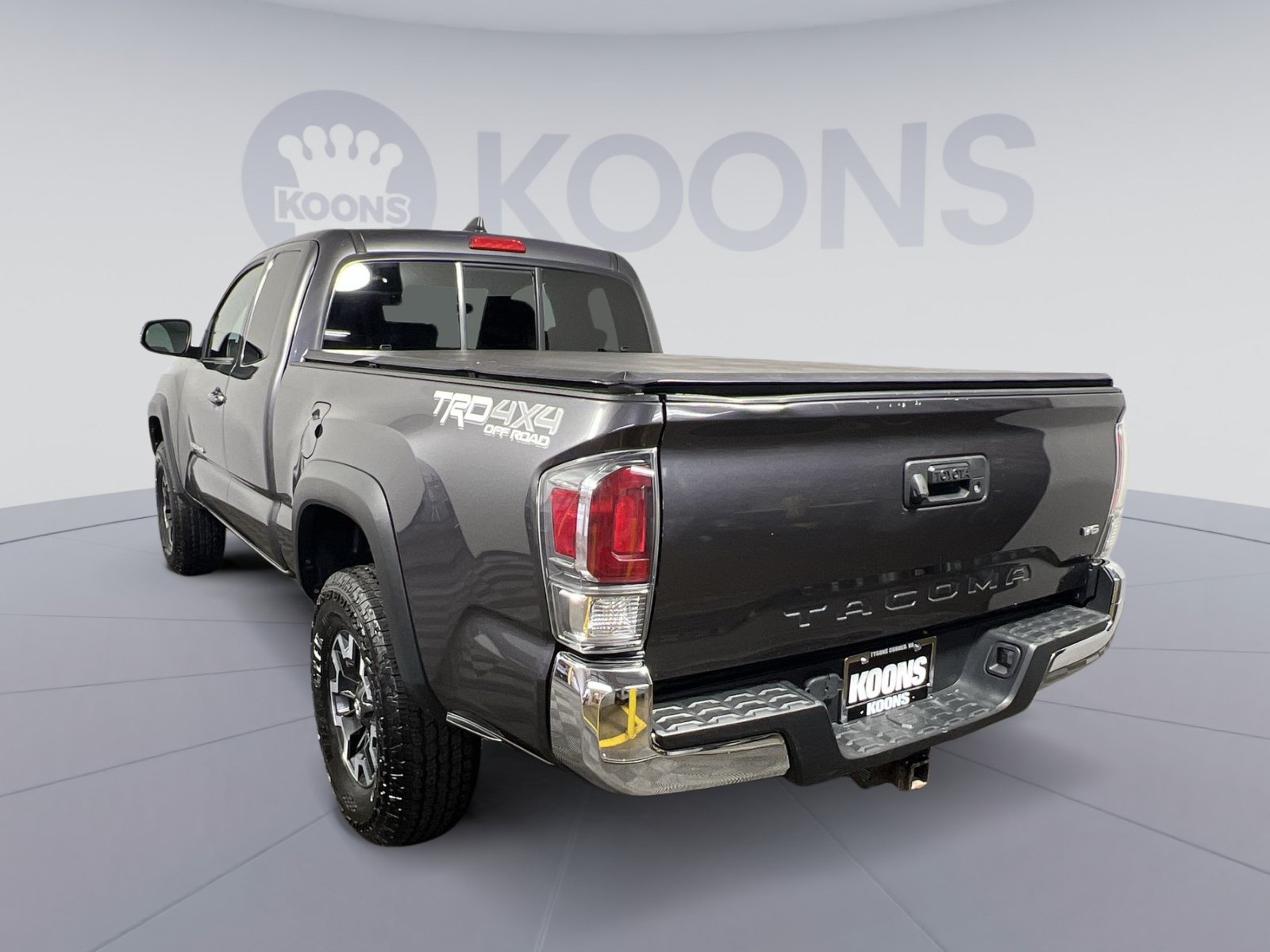 Used 2020 Toyota Tacoma TRD Off-Road AWD/4WD image 8