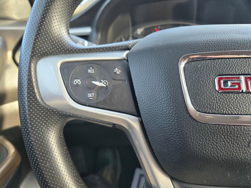 Certified 2023 GMC Acadia SLE w/ Driver Convenience Package image 18