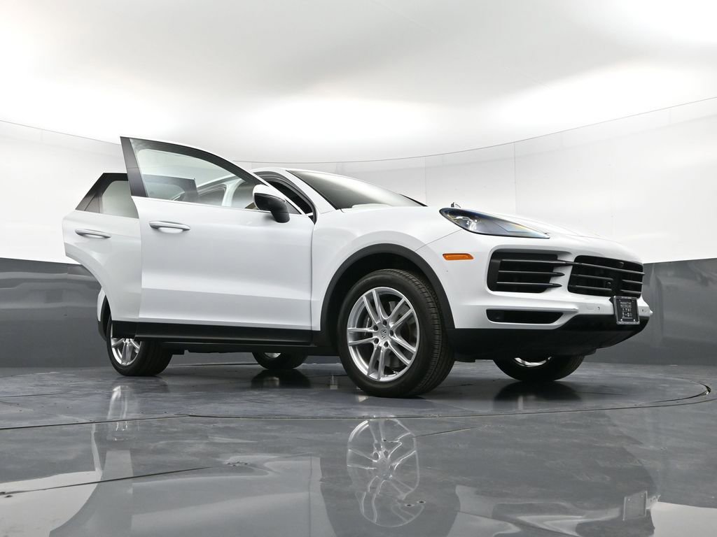 Certified 2023 Porsche Cayenne image 38