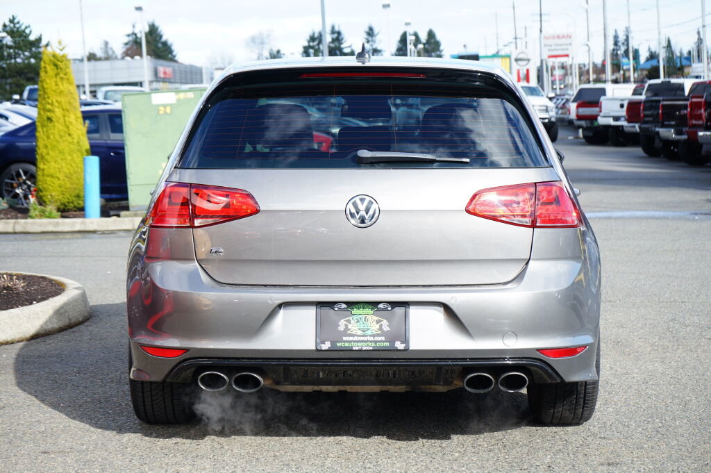 Used 2016 Volkswagen Golf R 4-Door image 5