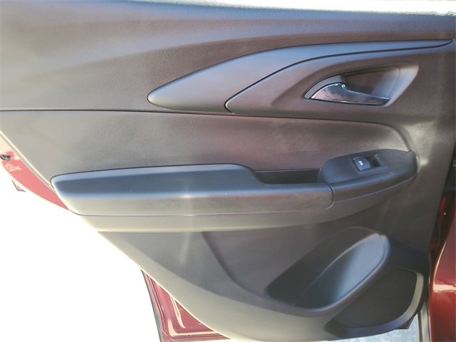 Used 2025 Chevrolet TrailBlazer RS w/ Convenience Package image 13