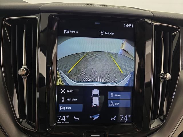 Used 2019 Volvo XC60 T5 Momentum w/ Multimedia Package image 14