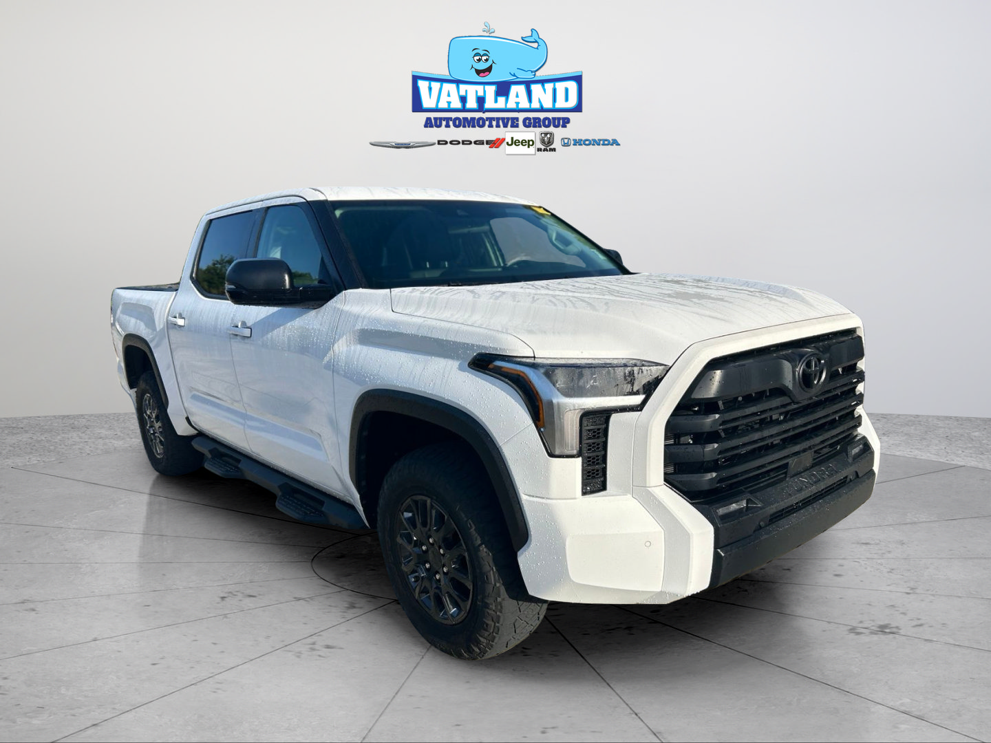 Used 2024 Toyota Tundra SR5 w/ SR5 Premium Package AWD/4WD image 22