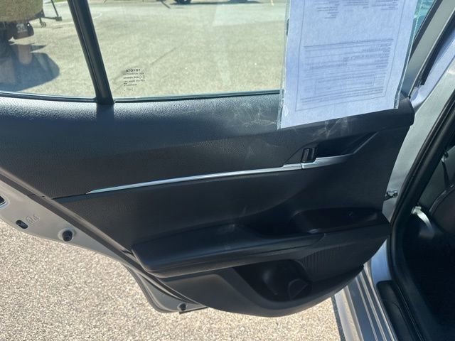 Used 2023 Toyota Camry SE image 15