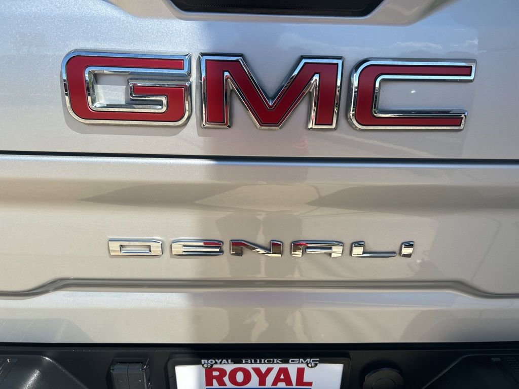 Used 2021 GMC Sierra 2500 Denali w/ Denali Ultimate Package image 34