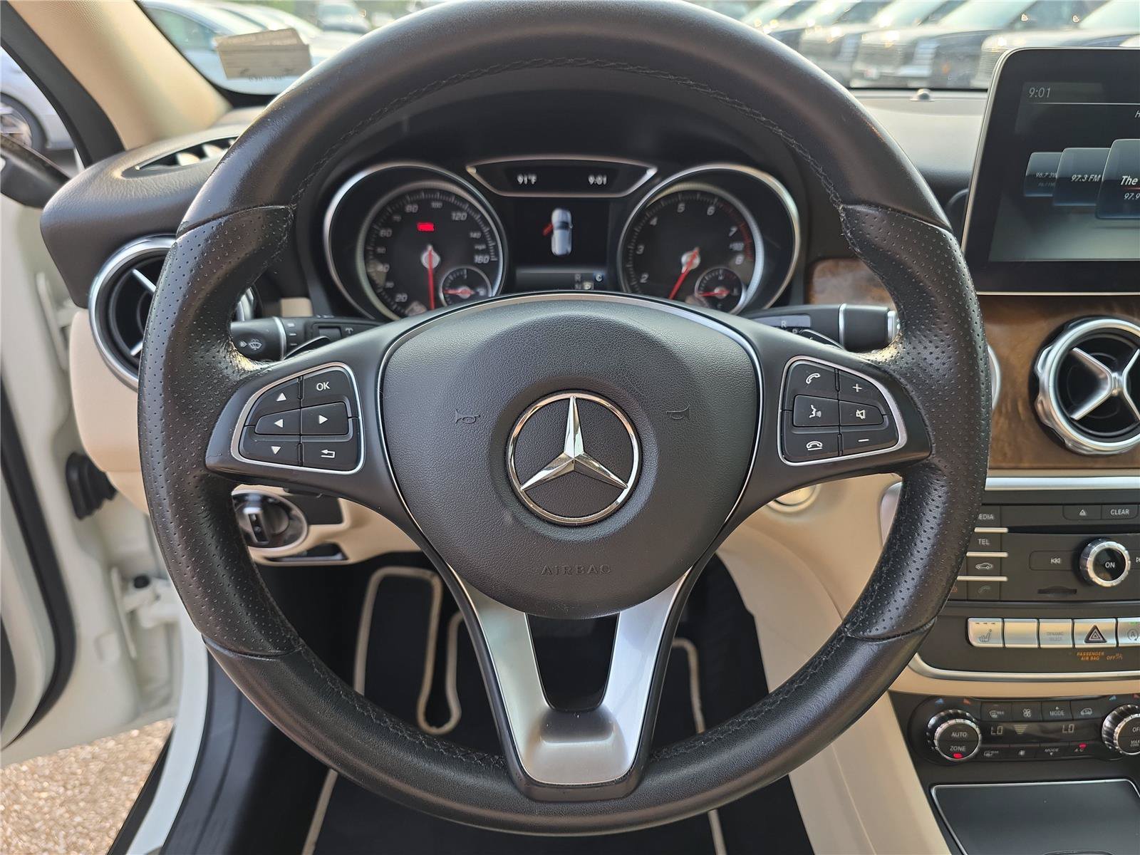 Used 2018 Mercedes-Benz GLA 250 image 21
