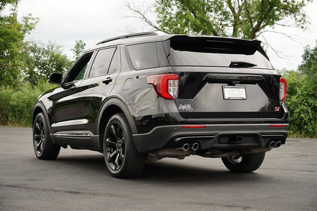 Used 2023 Ford Explorer ST w/ Technology Package image 5
