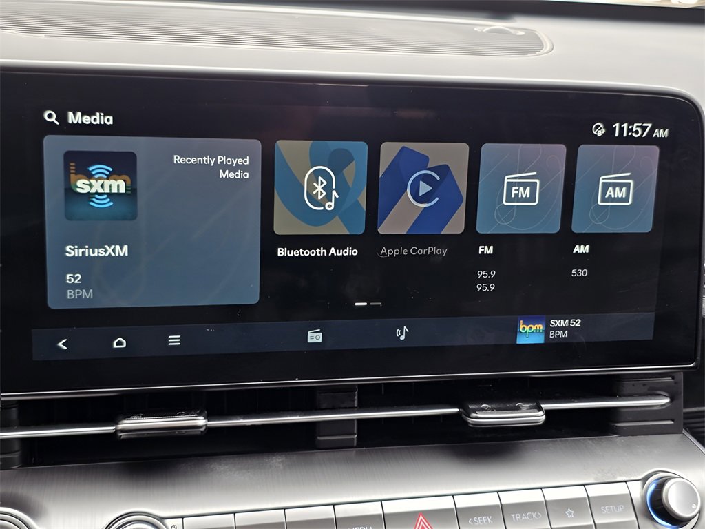 Certified 2025 Hyundai Kona SEL image 30